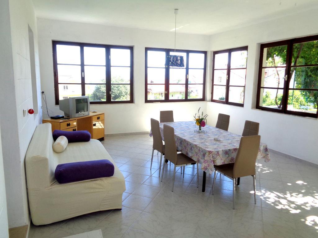 Apartments Skrivaneli Йелса Екстериор снимка