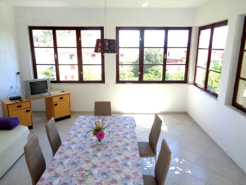 Apartments Skrivaneli Йелса Екстериор снимка